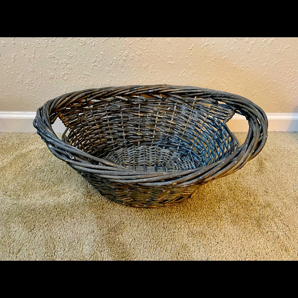 Wicker basket